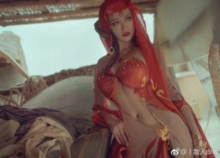 Chiêm ngưỡng bộ ảnh Cosplay đẹp hút hồn của thánh nữ Hồng Y Giáo trong Võ Lâm Truyền Kỳ 3D