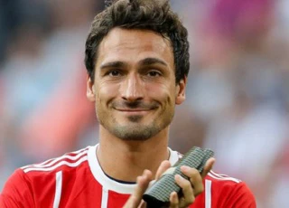 Hummels tham gia chiến dịch từ thiện của sao M.U