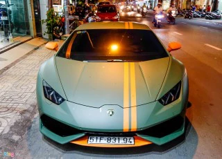 Lamborghini Huracan phong cách máy bay chiến đấu ở Sài Gòn