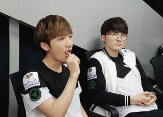 SKT Peanut: Trước khi tôi đi ngủ, Faker nói với tôi rằng "Ngày mai đánh với Samsung, anh sẽ gánh team"