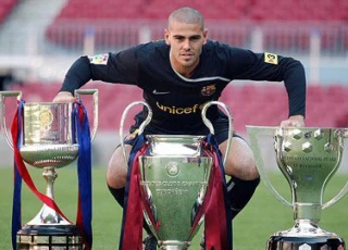 Victor Valdes giải nghệ, chuyển nghề truyền thông