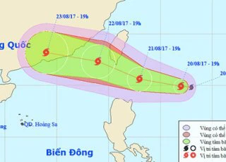 Bão xuất hiện gần biển Đông