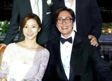 Con trai đầu chưa đầy tuổi, vợ Bae Yong Joon đã có bầu lần hai