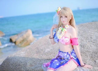 Cùng ngắm cosplay cô nàng Minami Kotori cực dễ thương trong Love Live!