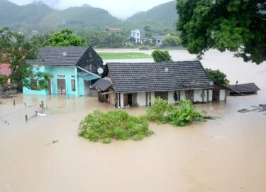 Mưa lớn gây ngập nhiều nơi ở miền Bắc