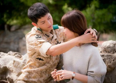 Những cách chăm sóc da tuyệt đỉnh của cặp vợ chồng Song Hye Kyo - Song Joong Ki