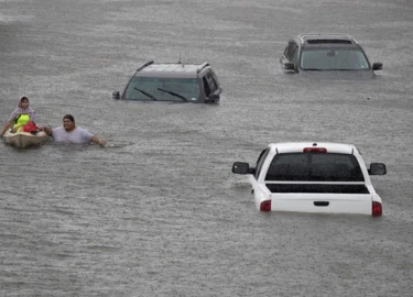 "Bóng ma Katrina" trong hình hài Harvey