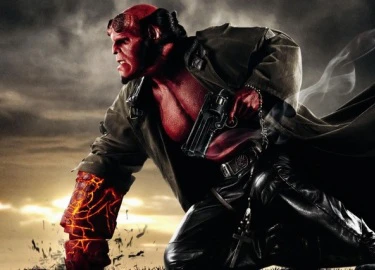 Cuối cùng, Hellboy cũng đã được sát cánh cùng Batman và Superman