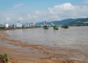 Lũ kép lớn xuất hiện trên thượng nguồn sông Hồng