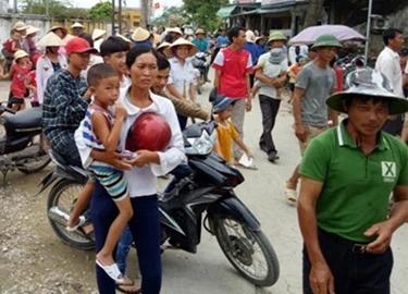 Sẽ đối thoại với phụ huynh vụ phản đối sáp nhập trường