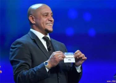 Tòa án Brazil ra lệnh bắt giam Roberto Carlos