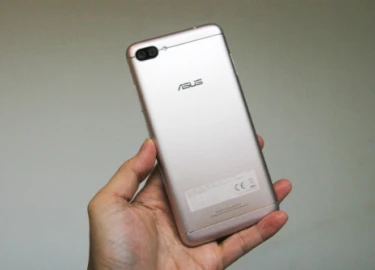 Zenfone 4 Max Pro bắt đầu được bán tại Việt Nam