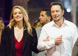 Amber Heard chia tay tỷ phú công nghệ sau một năm hẹn hò