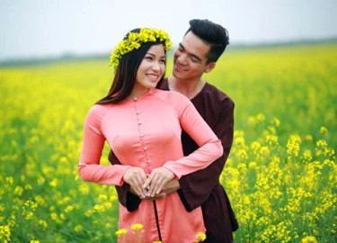 Hữu Tuấn "Tuyệt đỉnh song ca": Mẹ làm ruộng, bố đánh cá nuôi lớn tôi