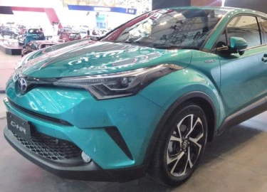 Toyota C-HR giá 1 tỷ đồng đang "rục rịch" về Việt Nam?