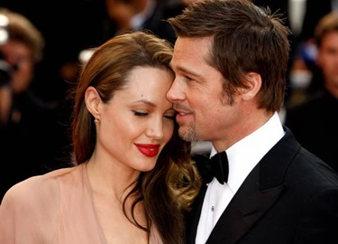 Angelina Jolie và Brad Pitt tái hợp chỉ là trò bịa đặt?