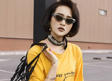 Hiền Hồ năng động cùng street style mùa mới