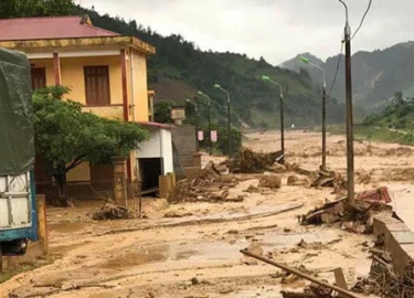 Yên Bái sạt lở đất, hai người tử vong