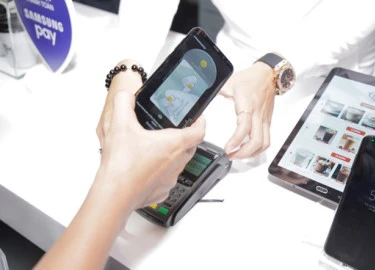 Cách sử dụng Samsung Pay để dùng di động thay thế ví tiền