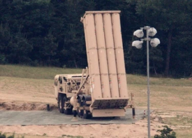 Hàn Quốc triển khai thêm 4 bệ phóng THAAD đối phó Triều Tiên