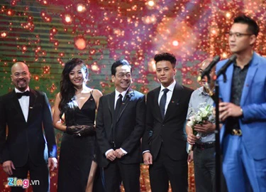 Nghệ sĩ Hoàng Dũng và phim 'Người phán xử' đoạt giải VTV Awards