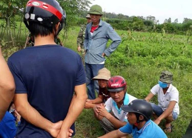 Phát hiện thi thể người đàn ông cháy xém nổi trên mặt nước