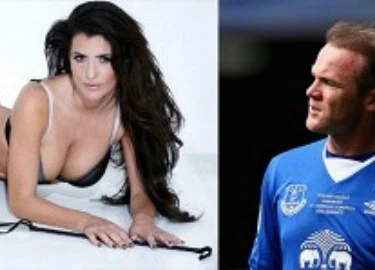 Vợ Rooney nhận lời "động viên" từ gái gọi từng qua đêm với chồng