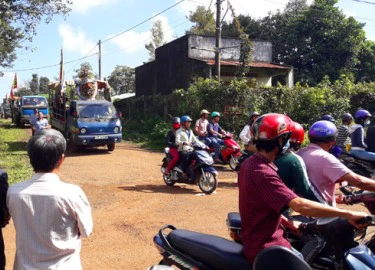 Đoạt mạng vợ bằng 36 nhát dao: Vợ đòi ly dị nhưng chồng cố níu kéo