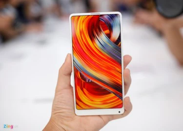 Ảnh Xiaomi Mi Mix 2: Thiết kế không viền, hoàn thiện cao