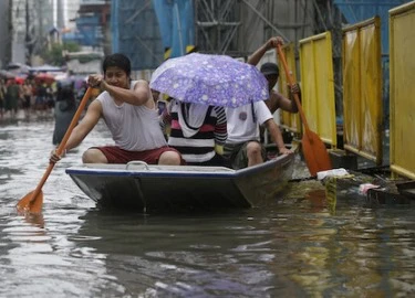 Bão hoành hành ở Philippines, 3 người chết, 6 người mất tích