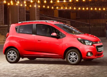 Chevrolet Spark 2018 có giá từ 299 triệu đồng tại Việt Nam