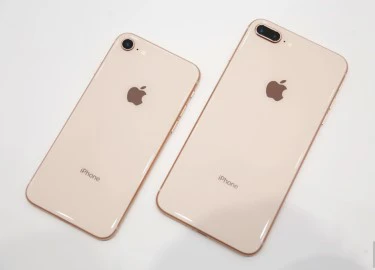 Thực tế iPhone 8, 8 Plus: Đòn bẩy để bán iPhone X?