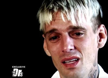 Lo bị nhiễm HIV, Aaron Carter bật khóc trên truyền hình