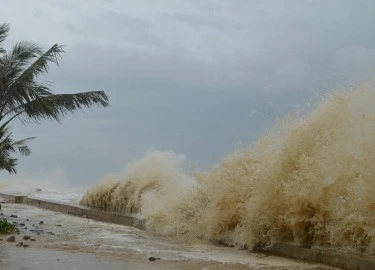 Nóng 24h qua: Thông tin về 2 tử tù trốn trại xuất hiện ở nhiều nơi