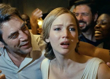 Hãng Paramount bảo vệ thảm họa phòng vé của Jennifer Lawrence