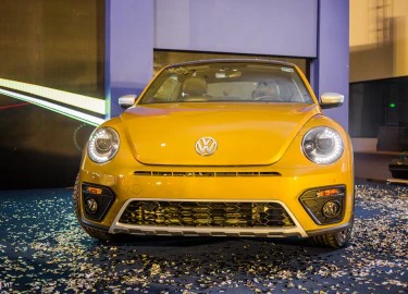 Volkswagen Beetle Dune 2017 giá hơn 1,4 tỷ tại Việt Nam