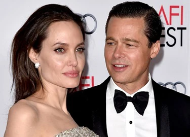 Angelina Jolie bực bội khi được hỏi về Brad Pitt