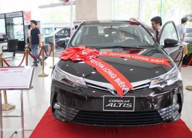 Giảm giá 40 triệu đồng, Toyota Corolla Altis 2.0V 2017 có gì?