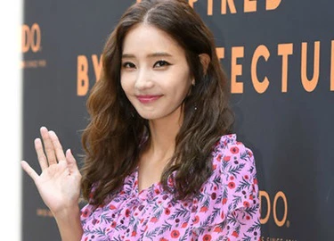 Han Chae Young tuổi 37 khiến khán giả ngưỡng mộ vì sự tươi trẻ