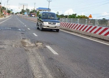 Nóng trong ngày: Không thể nói đã đóng phí bảo trì thì miễn phí BOT