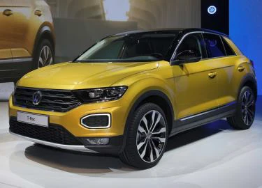 Volkswagen T-Roc chốt giá chỉ từ 553 triệu đồng