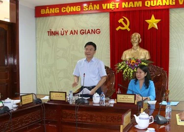 Bộ trưởng Tư pháp làm việc với tỉnh An Giang