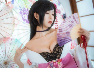 Bỏng mắt với cosplay nàng Dạ Anh trong game hot Trấn Ma Khúc