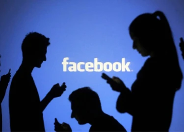 Nỗ lực chống tin thất thiệt của Facebook như 'ném đá ao bèo'