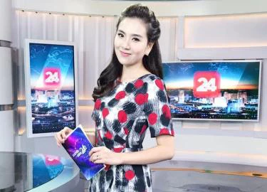 Nữ MC xinh đẹp VTV chơi hàng hiệu không thua kém mỹ nhân showbiz