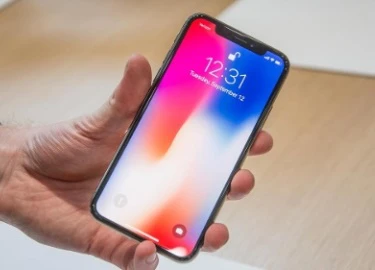 Samsung kiếm tiền từ iPhone X nhiều hơn Galaxy S8