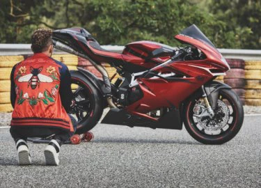 Tường tận MV Agusta F4 LH44 Special Edition giá 1,36 tỷ đồng