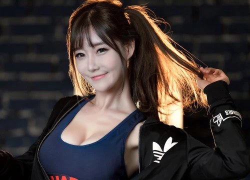 Choi Seul Gi - Xinh đẹp, trẻ trung và đầy cuốn hút