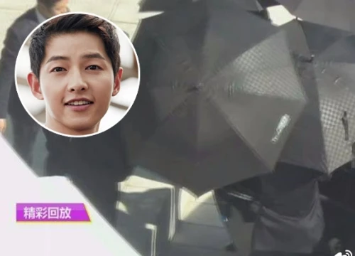 HOT: 3 tiếng trước đám cưới, Song Joong Ki che chắn kít mít tới lễ đường