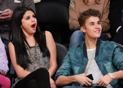 Selena Gomez và The Weeknd: Em chỉ đến bên anh lúc buồn, còn khi vui em vọt đi đâu? Về với Justin Bieber à?